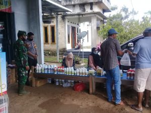 Babinsa Koramil 426-03 Supriyanto, Cek Obat-Obatan dan Pupuk