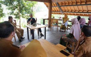 Bupati Umar Ahmad Jadi Pembicara Talk Show Pelatihan Intensif Field Trio Officer