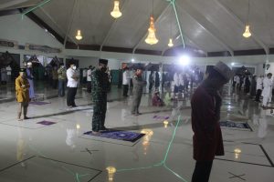 Dandim Letkol Kav Joko Sunarto, S.Sos, M.Han Sholat Ghaib dan Kirim Do’a Ke Para Personel KRI Nanggala 402