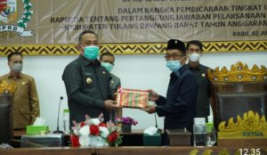 Rapat Paripurna Pembicaraan Tingkat I PJP Tubaba TA 2020 Dihadiri Bupati Umar Ahmad,SP