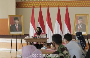 Bupati Tuba Dr. Hj.Winarti,SE.MH Pimpin Rapat Khusus Penanganan Covid-19