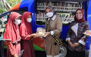 Ketua TP-PKK Tuba Barat “Ibu Kornelia Umar” Sambut Kunker TP-PKK Prov Lampung Ibu Riana Sari Arinal