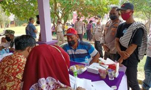 Pastikan Vaksinasi Lancar Kapolres Tuba Lampung AKBP Hujra Soumena, S.I.K.,M.H. Selalu Terjun ke Lokasi