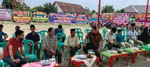 Penuh Karangan Bunga Pertanda Waroeng Nongkrong Resmi Dibuka