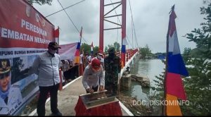 Secara Langsung Bupati Dr.Hj.Winarti,S.E.,M.H Resmikan Jembatan Merah Putih, Disini Lokasinya