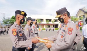 Diprestasi Ini ! Kapolda Lampung Berikan Reward Personel Polres Tuba