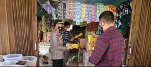 Hindari Kelangkaan Diwilayah Hukumnya ! Para Kasat Polres Tuba Barat Lampung Monitor Minyak Goreng Dihari Ke Tiga Ramadhan
