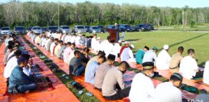 Ratusan Personil Polres Tubaba Lampung Laksanakan sholat ied di Halaman Polres Tubaba