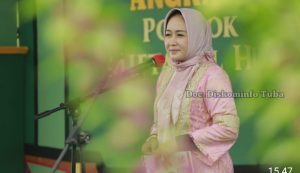 Bupati Winarti Kucurkan Dana Bantuan Pembangunan Musholla Pondok Pesantren Miftahul Huda Banjar Agung