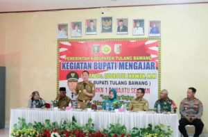 Pj Bupati Tuba Lakukan Kegiatan Bupati Mengajar, Ini Tujuan nya