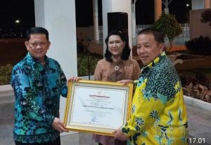 Pj Bupati Tubaba “M. Firsada” Terima Penghargaan Kabupaten Peduli HAM dari Kemenkumham RI