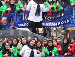 Walkot Bandar Lampung “Eva Dwiana” Lepas Peserta Wisata Rohani Gelombang Ke-3