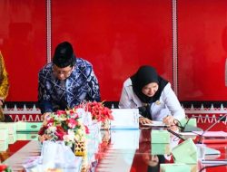 Hj. Eva Dwiana Hadiri Penyaluran Paket Sembako Sekaligus MOU Dengan UN RIL