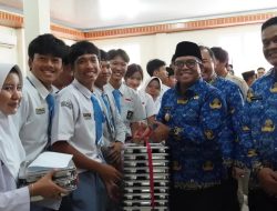 Pj Gubernur Lampung Tinjau Program MBG di Dua Sekolah