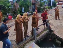 Hj. Eva Dwiana Terjunkan Tiga OPD Bangun Tembok dan Tangani Dampak Air Meluap