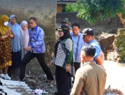 Baru datang dari Magelang, GPL Bunda Eva Terjun Lokasi Bagikan Bantuan Korban bencana