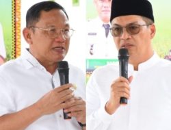 Novriwan Dampingi Anggota DPR RI Serahkan Alsintan, Begini Harapnya