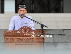 Bupati dan Wabup Tuba Sholat Id di Masjid Baiturrahman Islamic Center Menggala